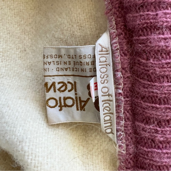 Vintage wool coat from Iceland - Picture 2 of 4